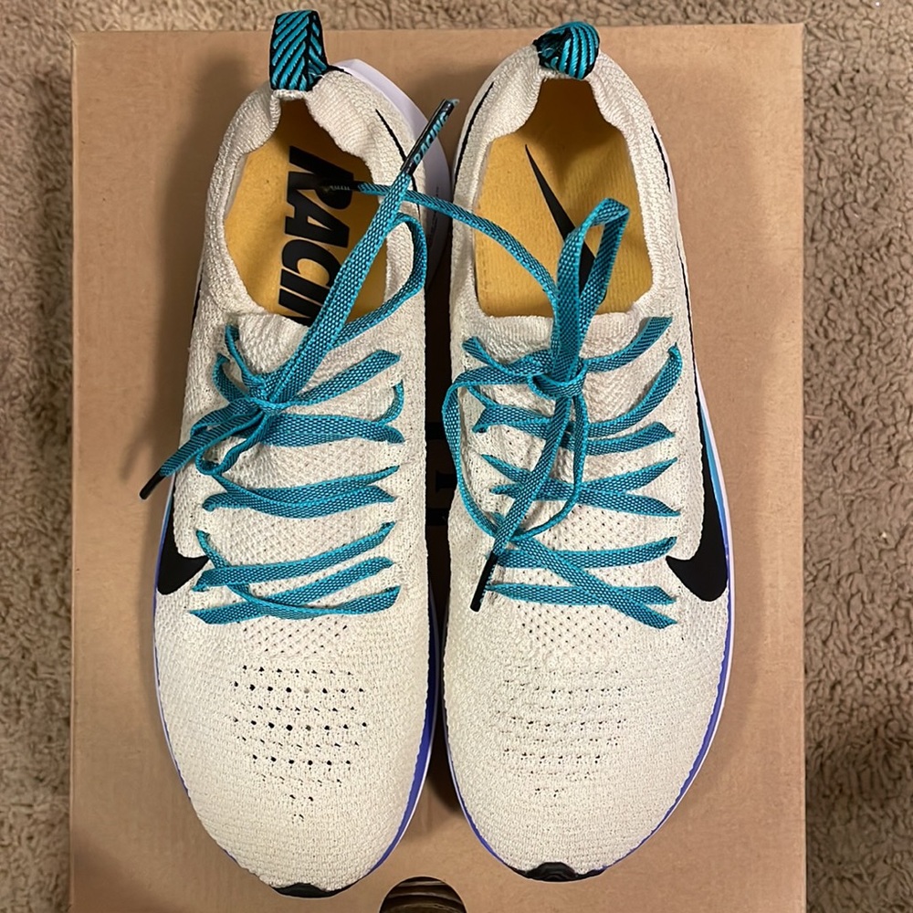 Nike Zoom Fly Fx. Size 8